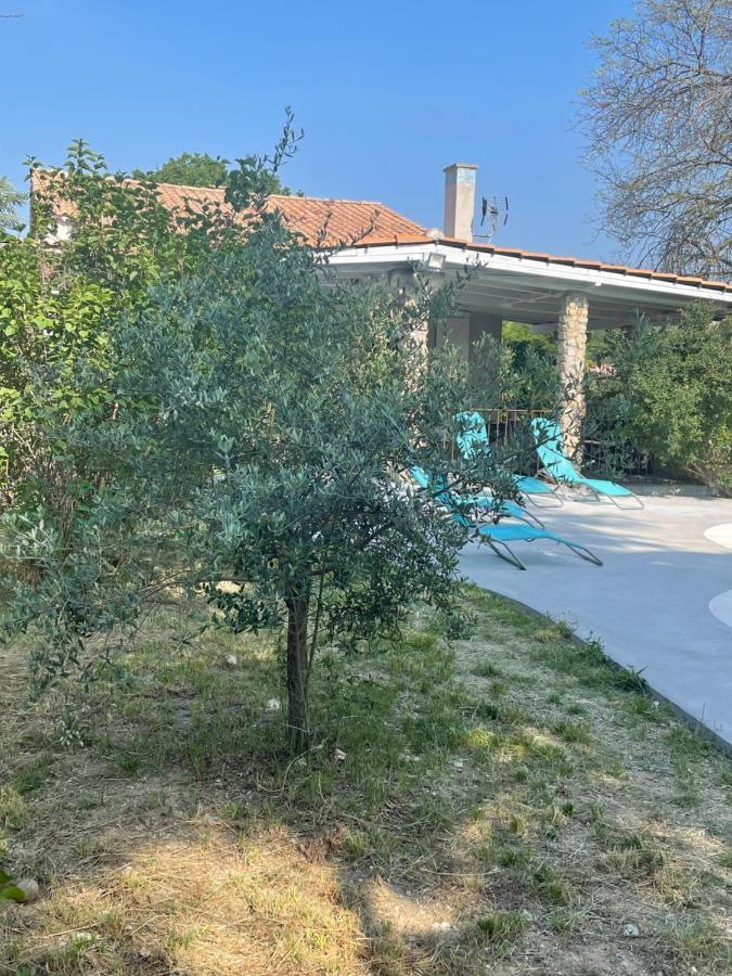 Villa Camille Céreste Екстериор снимка