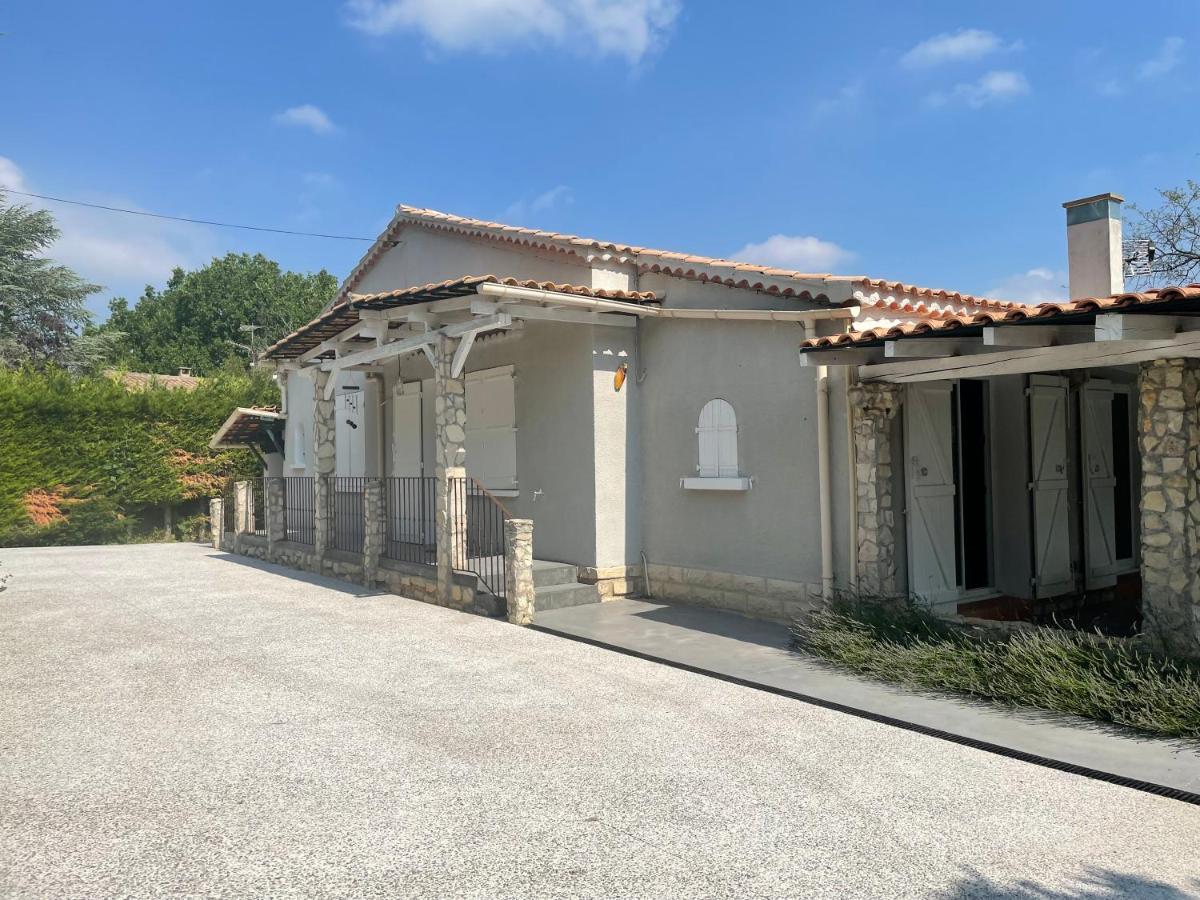 Villa Camille Céreste Екстериор снимка